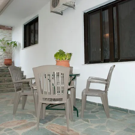Holiday home Gaia Garden House