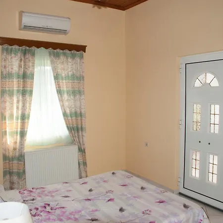 Gaia Garden House Holiday home